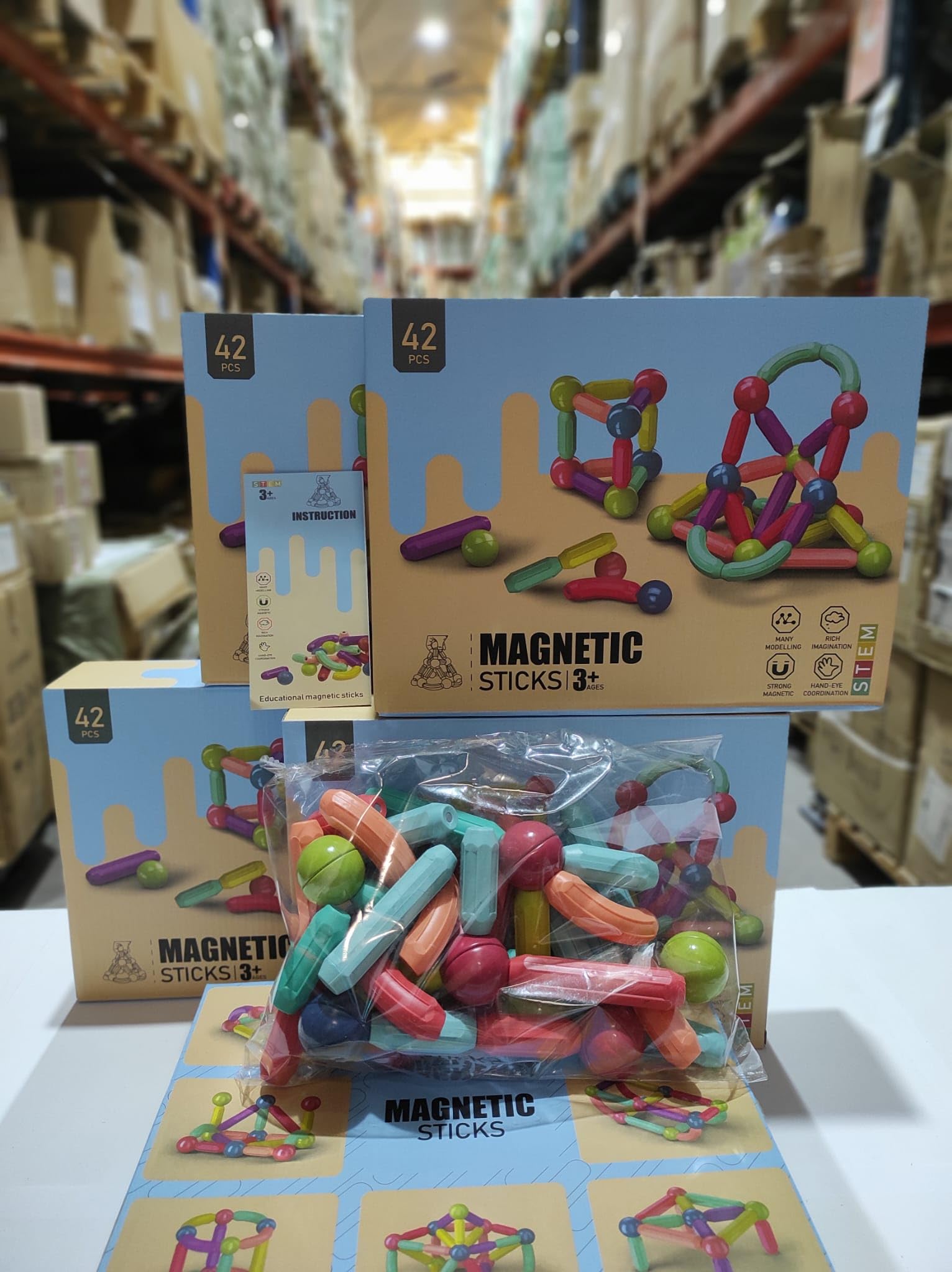 MayMax Juego de Bloques de Construccion Magneticos 42 Piezas - Juguete Educativo Que Estimula Creatividad y Logica, Piezas Grandes de Colores, Facil Montaje