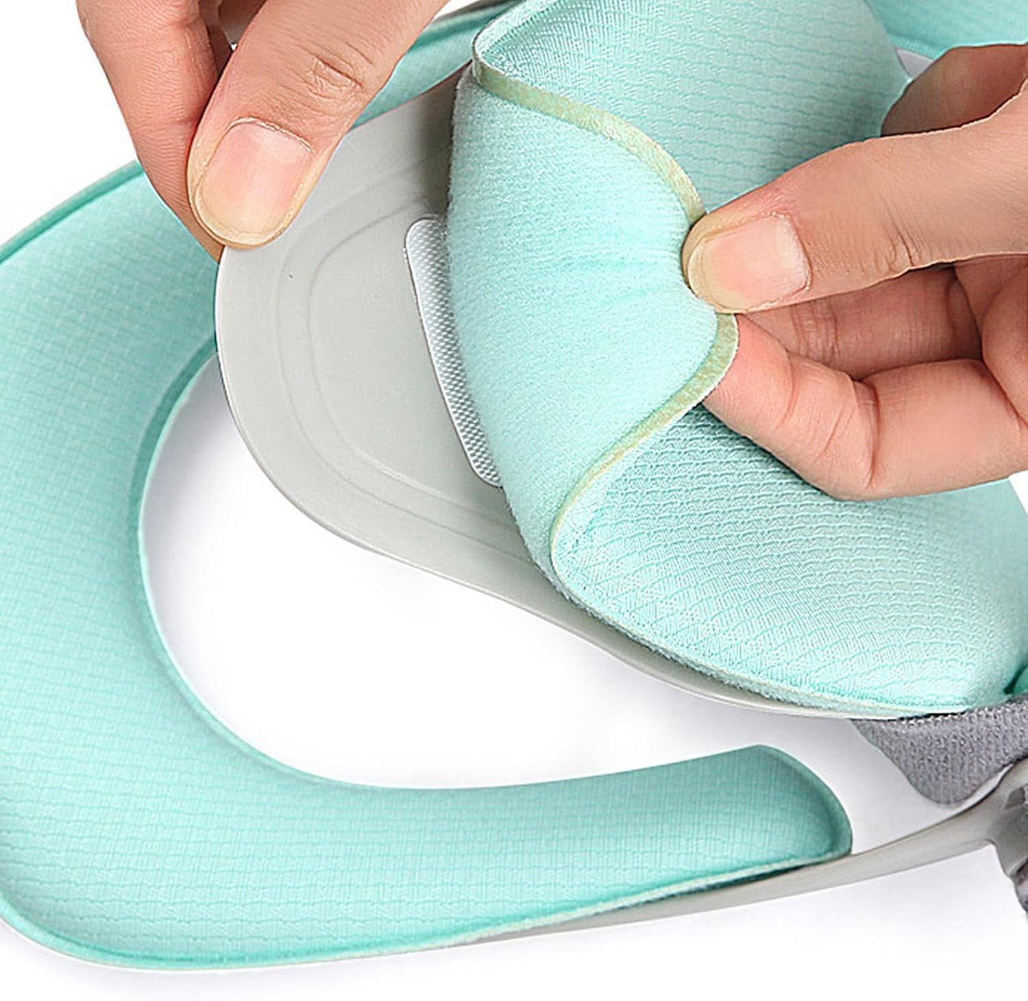 Neck Brace, Soft Foam Cervical Collar with 360° Adjustable Chin Support, Cervical Neck Brace for Forward Head Posture Correction and Cervical Spine Support, Neck Brace for Neck Pain and Support