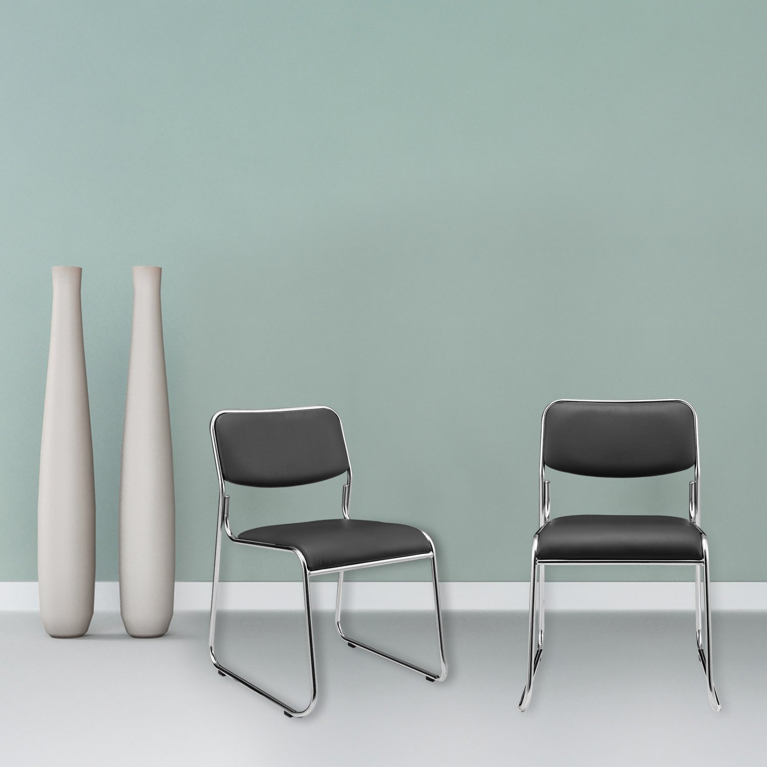 pro.tec Lot de 4 Chaises de Bureau Chaises de Conférence Sièges Empilables Confortables Peu Encombrant Bureau Salle de Réunion Espace de Réception Métal Similicuir Noir 51 x 77 x 55 cm