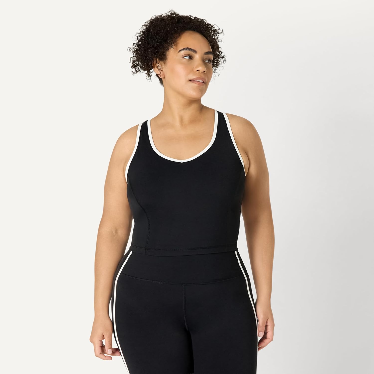 Amazon Essentials Women's Active FormFlex Buttery Soft Light Support Crop Tank with Bra and Contrast Trim - Image 7