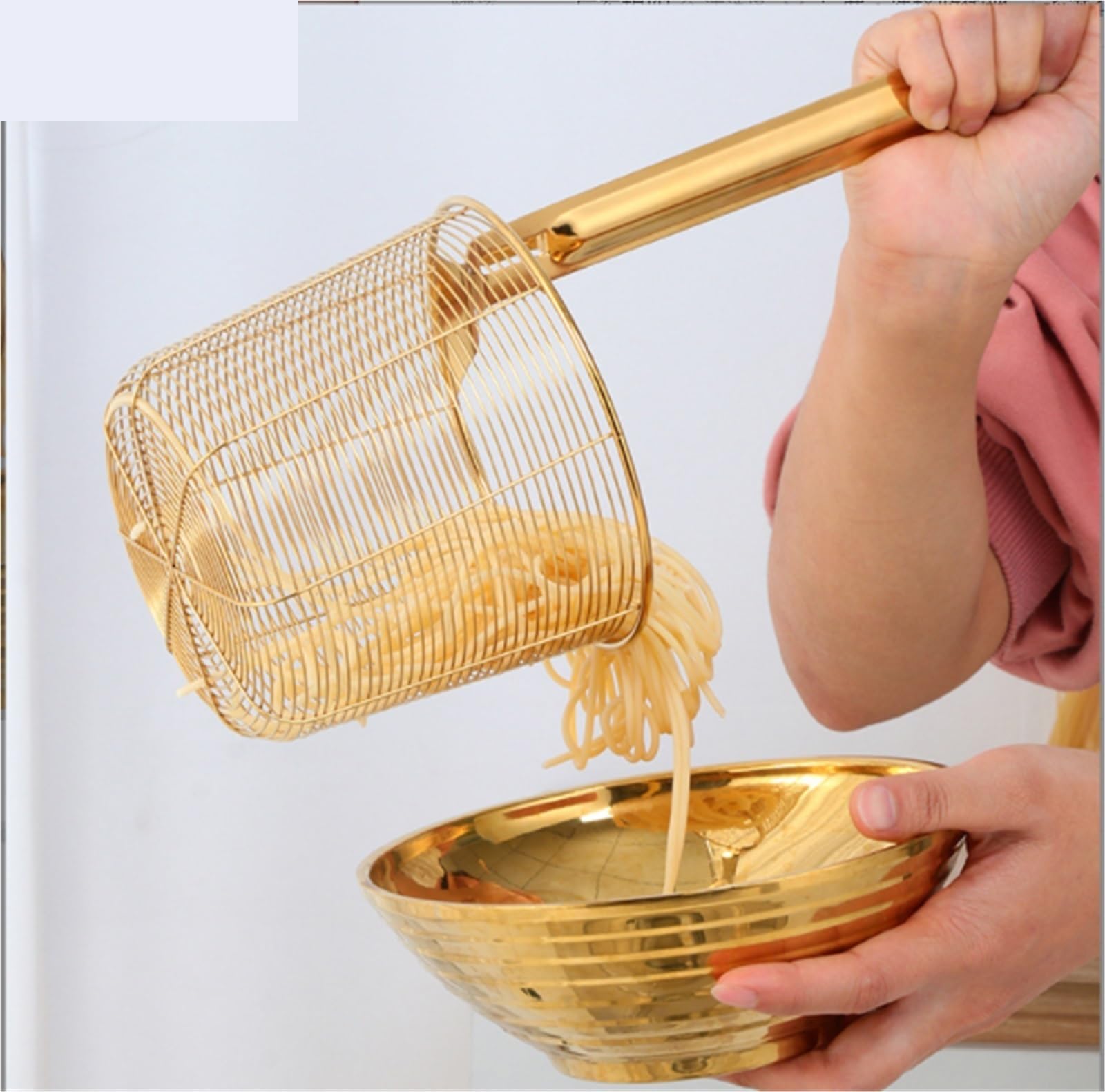 Sitko Kuchenne Durszlak Makaron Kosz Do Smażenia Restauracja Narzędzia Kuchenne Długi Uchwyt Sitko Łyżka Spustowa Łyżka Do Odcedzania(Gold,13cm)