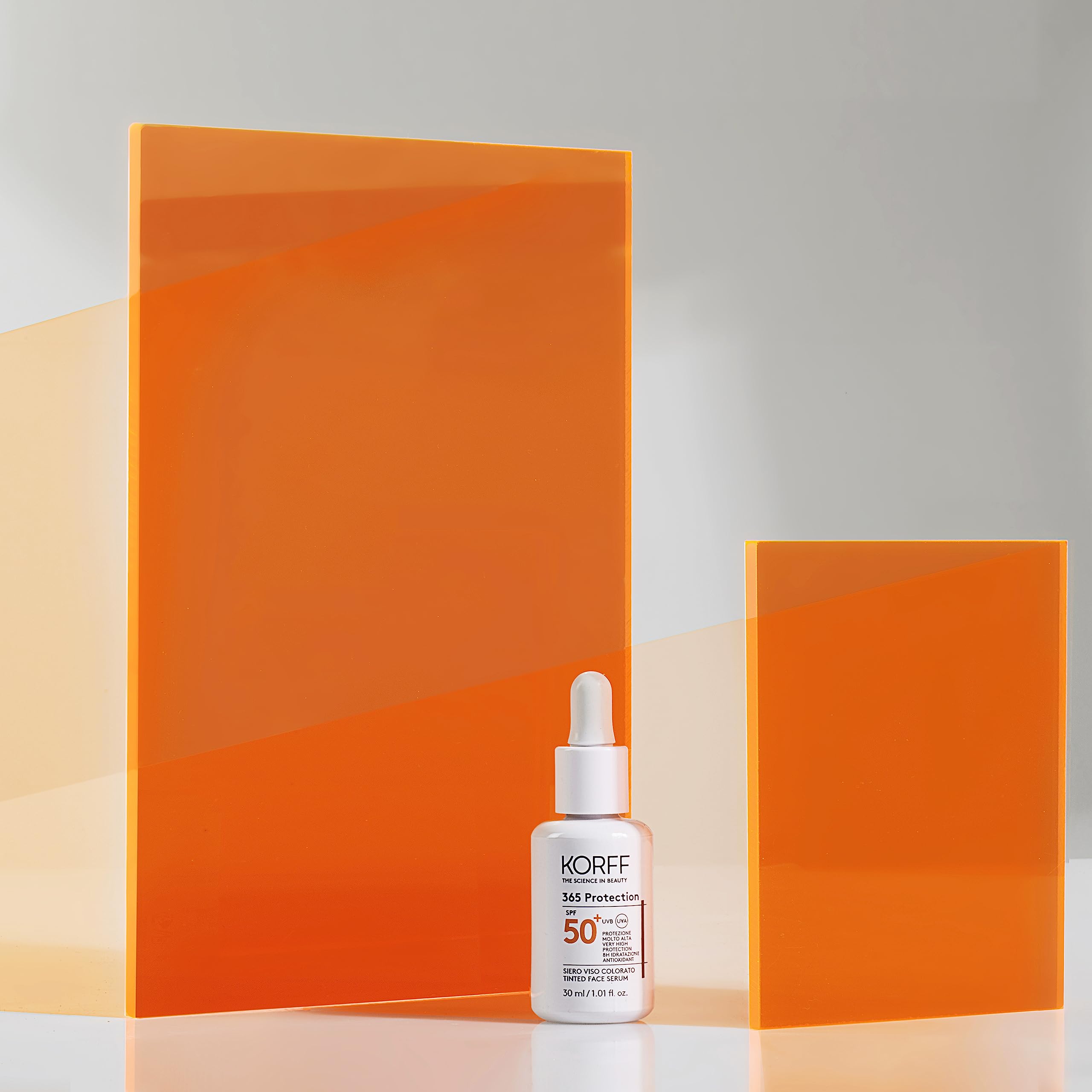 Korff 365 Protection Serum do twarzy SPF 50+, bardzo wysoka ochrona przed słońcem, nawilżanie 8h, płynna tekstura, odpowiednia dla wszystkich rodzajów skóry, opakowanie 30 ml