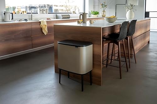 Vista 138 de Brabantia Bo - Cubo de basura – 1 cubo interior de 9.5 galones (acero mate FPP) cubo de basura para residuos/reciclaje, compartimento extraíble +