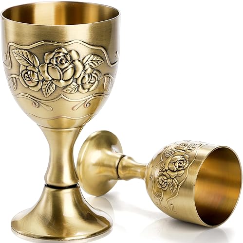 DEAYOU Paquete de 2 mini copas de cáliz vintage, copa de comunión dorada en relieve de flores, apta para alimentos, resistente copa de vino de latón