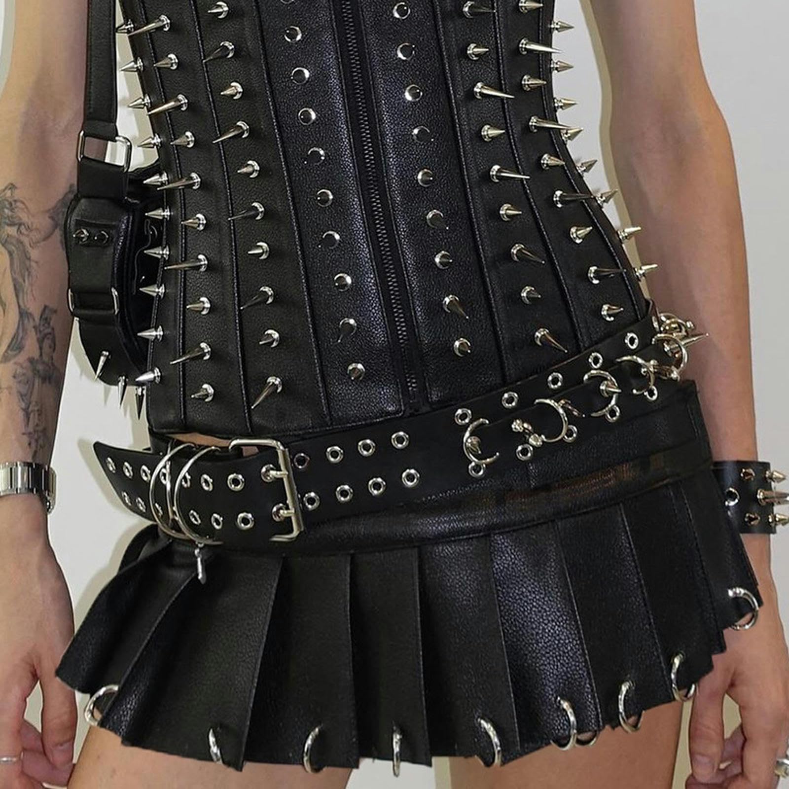 Falda Plisada Decorada De Metal Estilo Punk Oscuro Corta De Cintura Baja Negro
