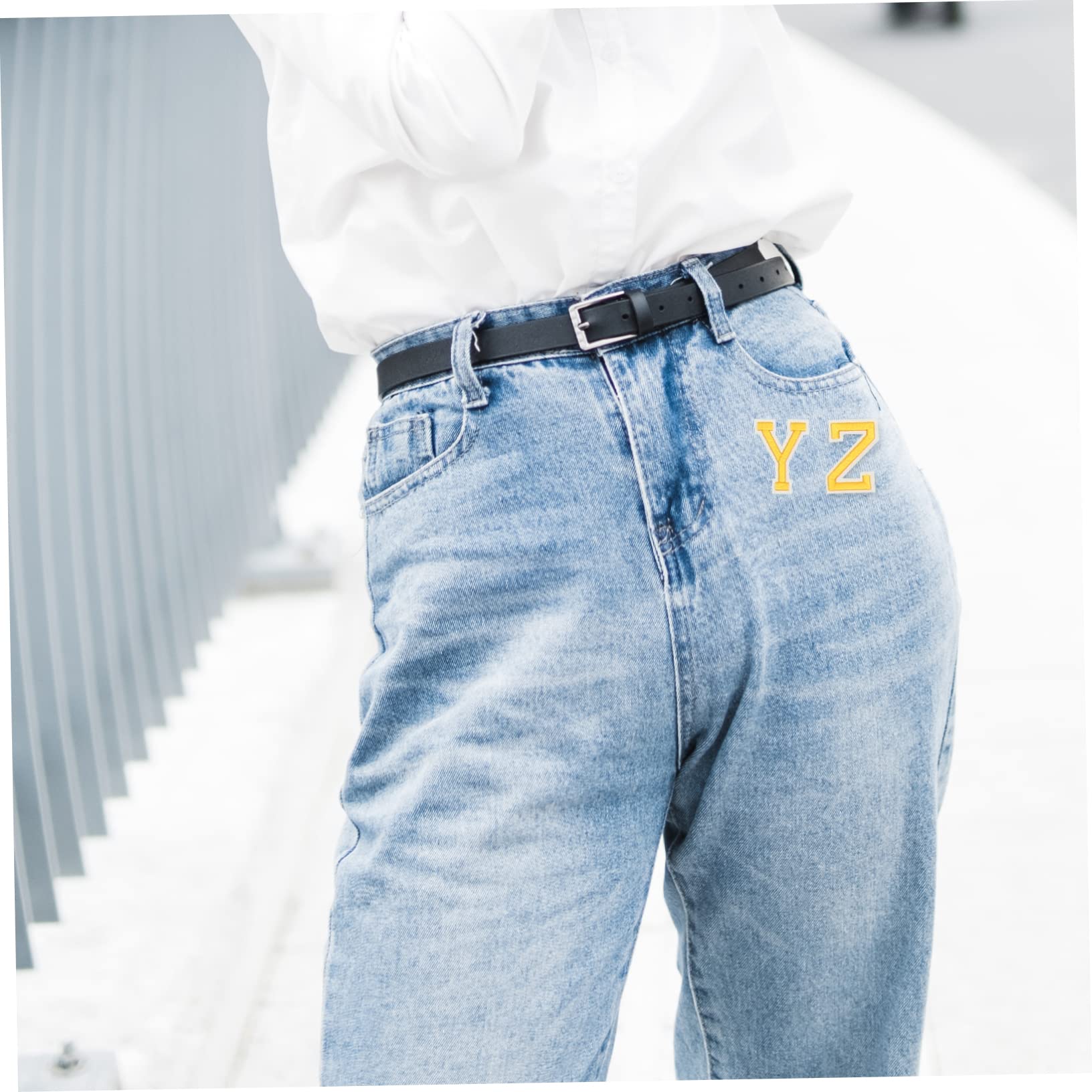 jojofuny 8 Set Toppe Ricamate Adesive Ferro da Stiro Alfabeto Colorate per Cucito e Decorazioni per Abbigliamento Jeans e Progetti Creativi
