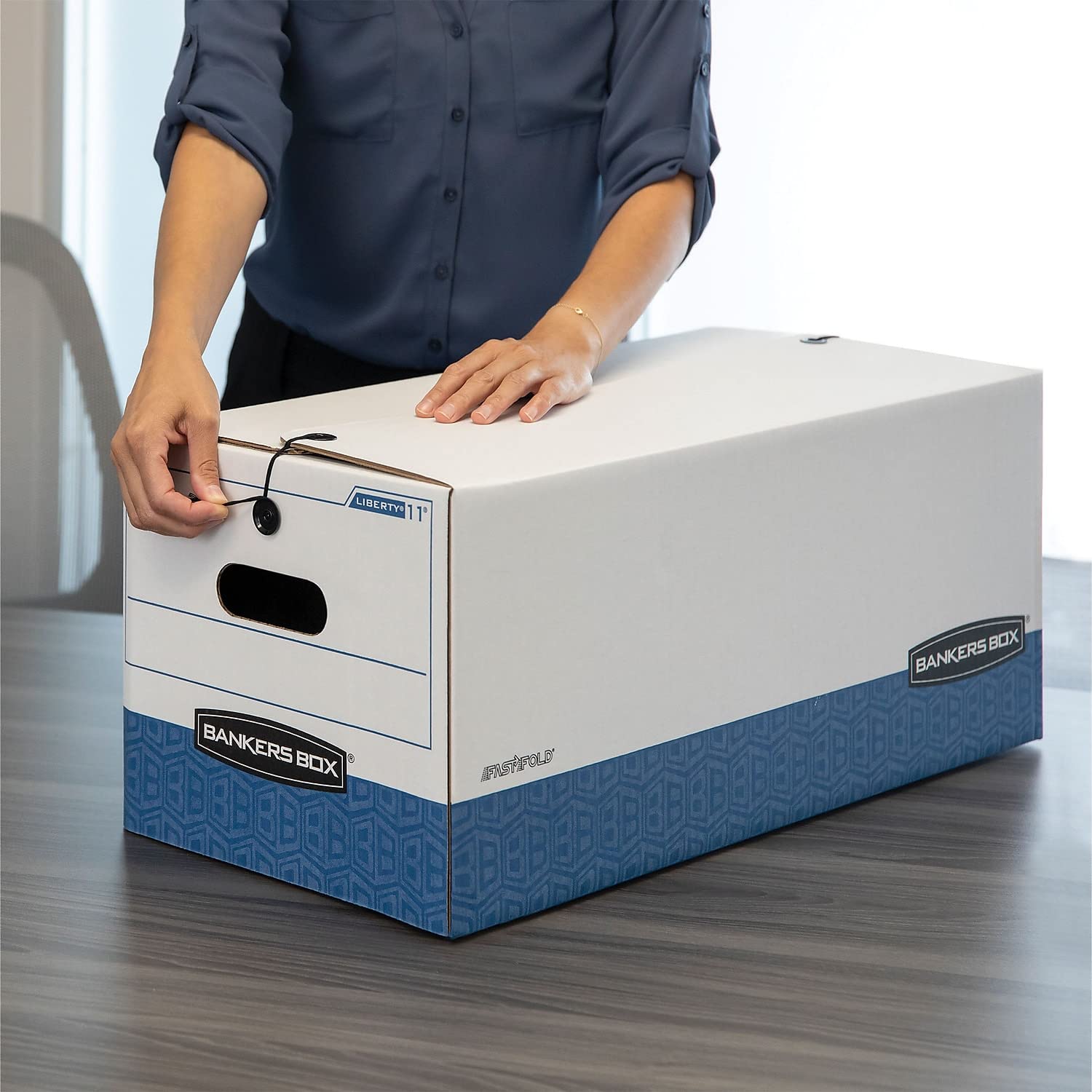 Bankers Box 00011 - Scatole portaoggetti da 340,2 kg, 340,2 kg, 24 cm x 24 cm x 20 cm, 12/CT, WE/BE