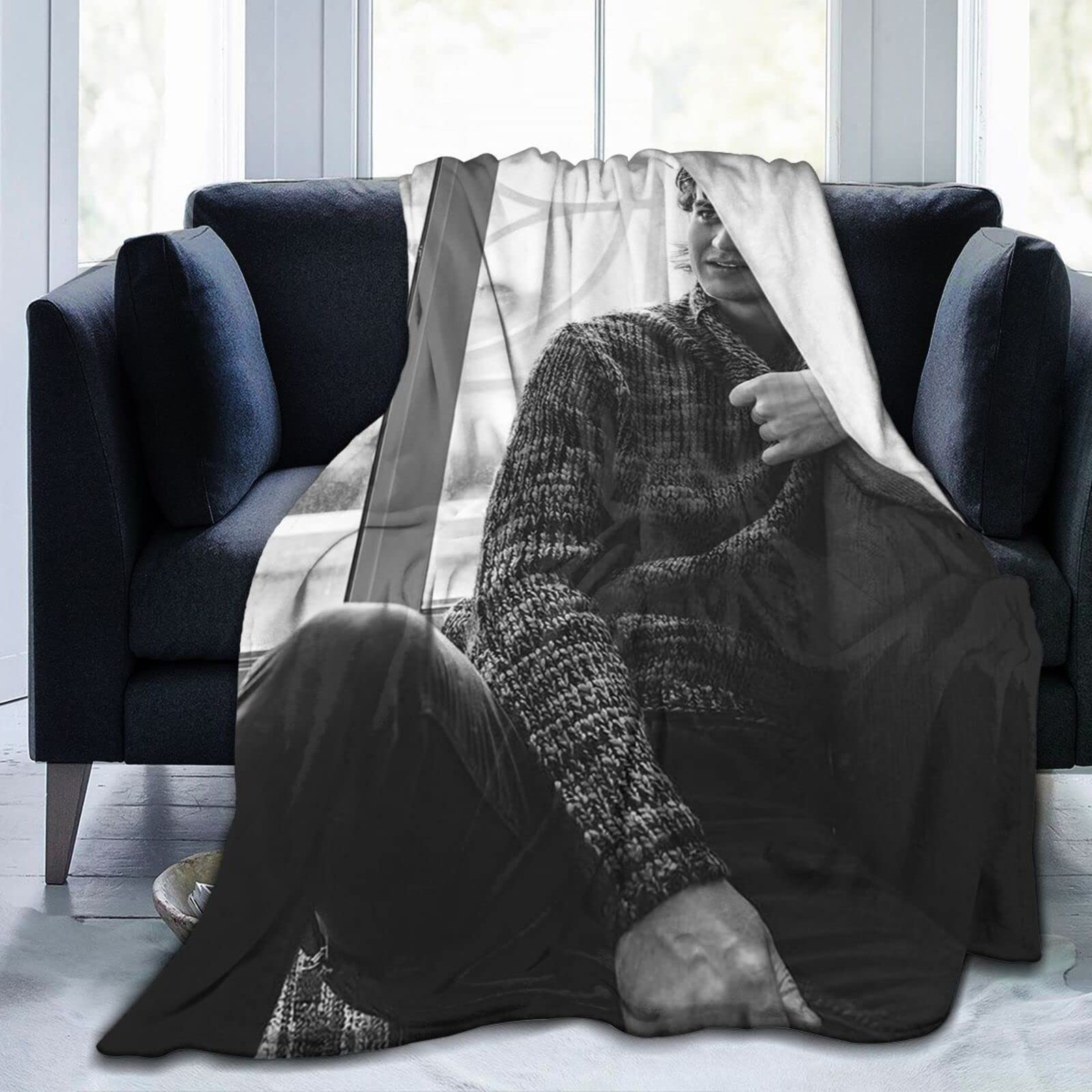 Joe Actor Keery Fleece Blanket Throw Blanket Lightweight Super Soft Cozy Luxury Bed Blanket Microfiber