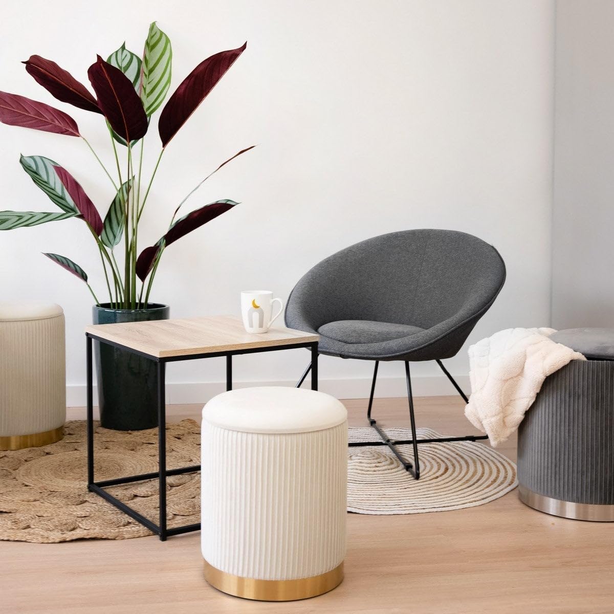 LOLAhome - Set 2 mesas de Centro Nido de 50x50 cm y 45x45 cm con diseño Moderno en Madera Natural y Estructura metálica Negra, Ideal como Auxiliar versátil para salón, Comedor u Oficina
