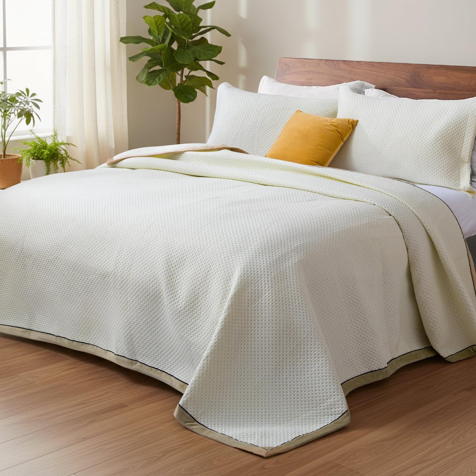 Quilt Bedspread 3 Piece Set: All-Season Luxury Coverless Quilted Bedspread King Size 220 x 240 cm Ultra Soft Skin-friendly Comforter Throw Set with 2 Pillow Sham 50 x 70 cm (Cream White-A)