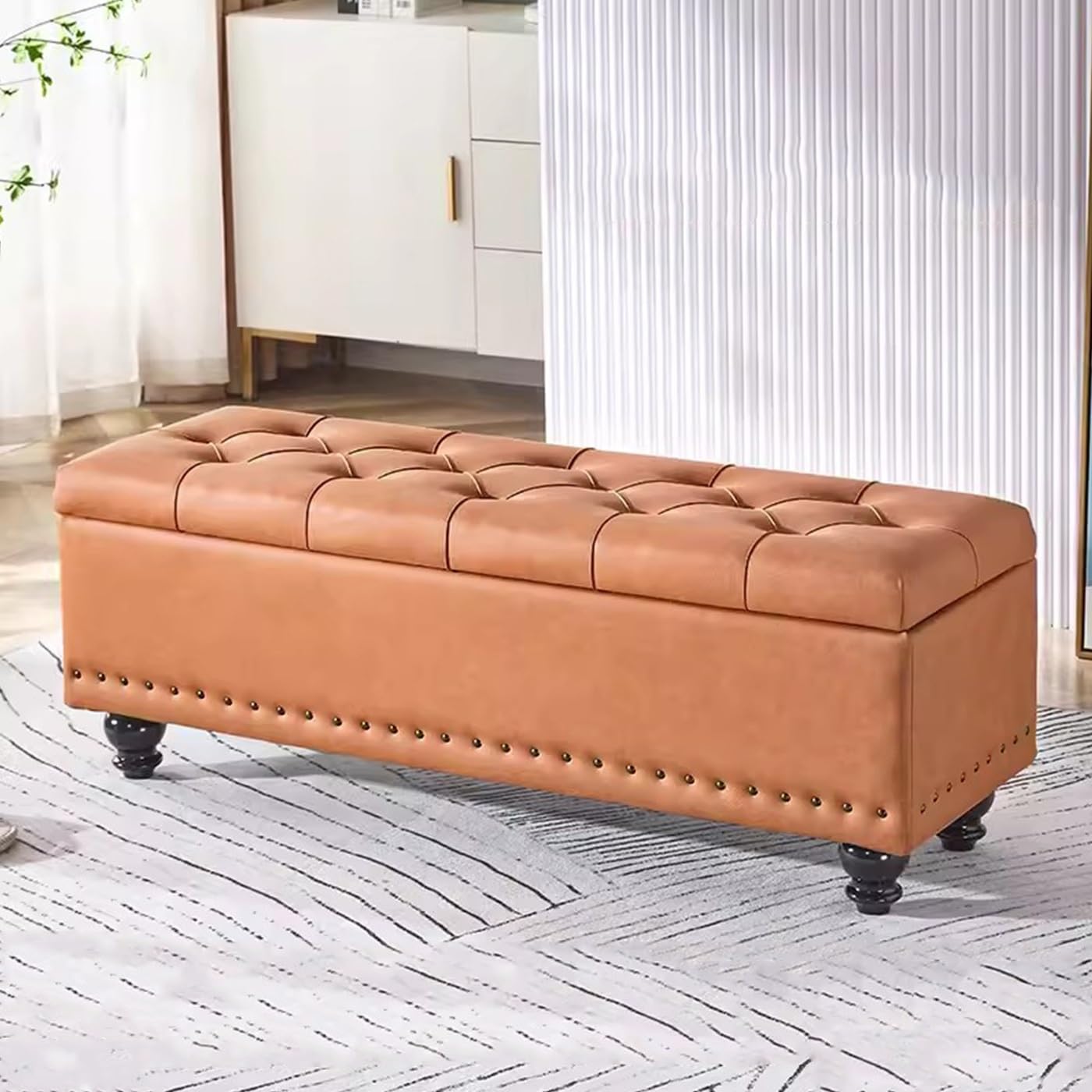 Repose-pieds banc de bout de lit au design contemporain et finitions haut de gamme
