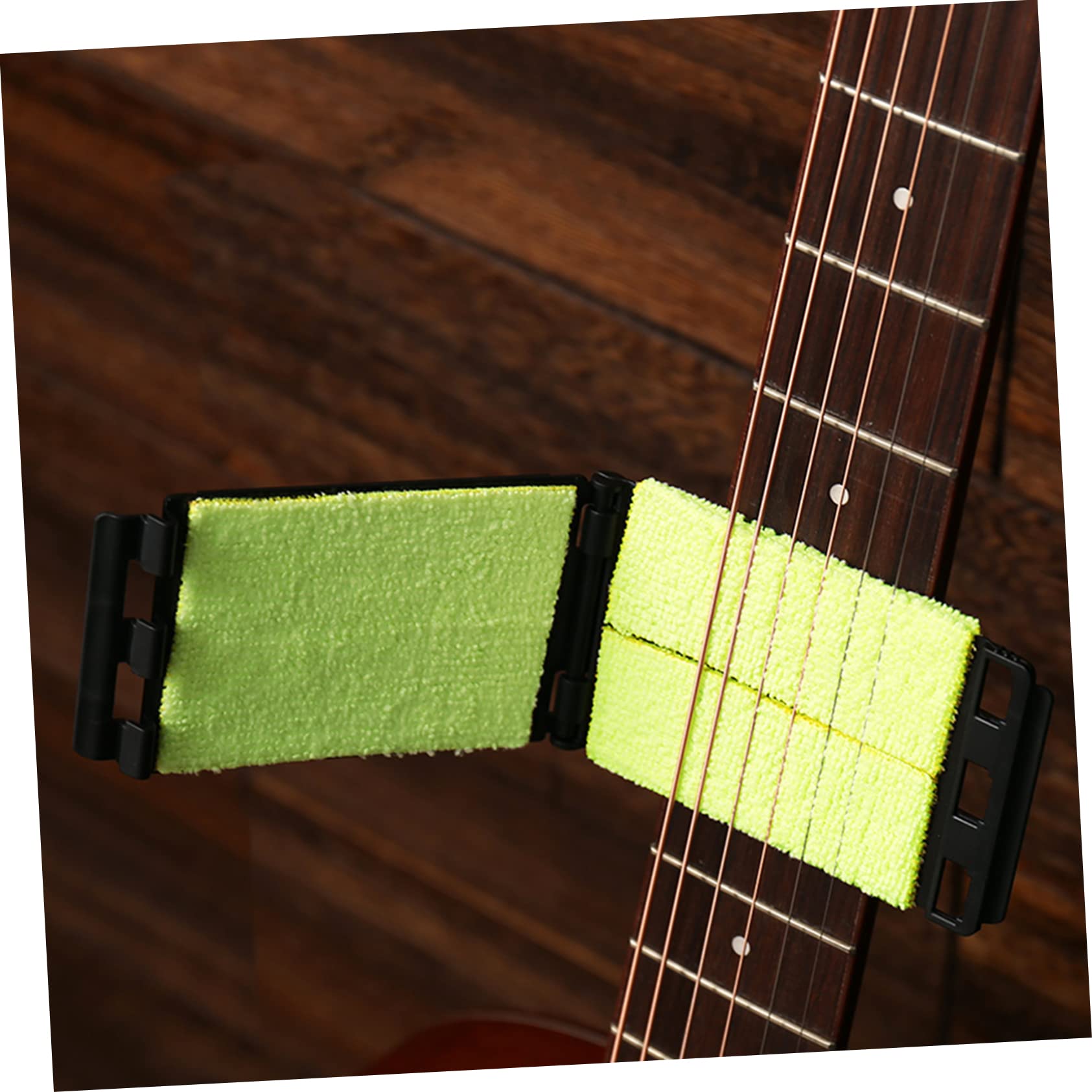 HEMOTON 3 Set Di Strumenti Per La Manutenzione Della Chitarra Pulitore Per Corde Della Tastiera Della Chitarra Spazzola Per Corde Della Chitarra Per Musicisti 2 Pezzi * 3