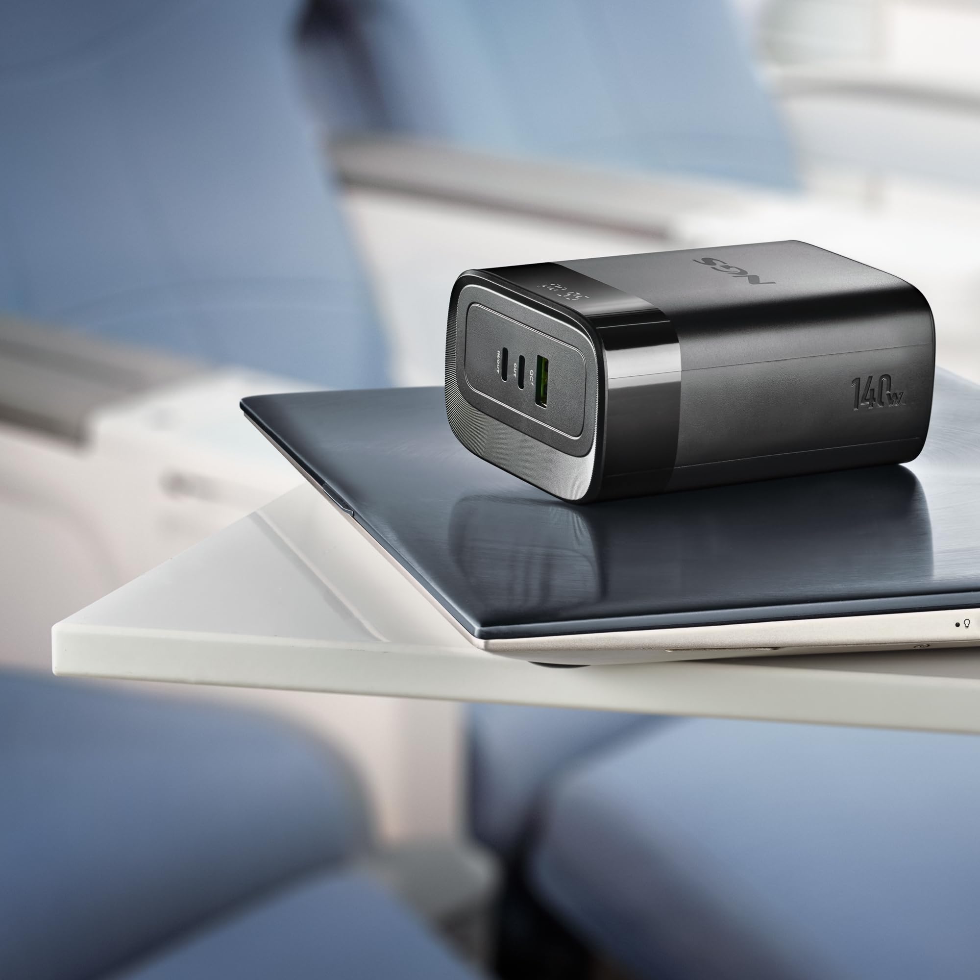 NGS Twix 30 - Batteria portatile 30000 mAh, 140 W, ricarica rapida, PD 3.1 per laptop, USB-C 30 W, USB-A QC 22,5 W, display LED, compatto e leggero, compatibile con iPhone, Samsung, Huawei