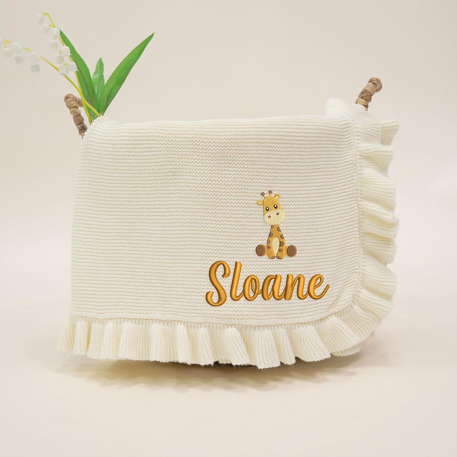 SwaddleAn Custom Embroidered Giraffe Baby Blanket, Safari Animal Knit Blanket, Personalized Newborn Keepsake, Woodland Nursery Decor, Soft Baby Swaddle