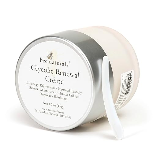 Crema de renovación glicólica, ácido láctico, extracto de cáscara de naranja y limón, y aceites esenciales, exfolia, revitaliza e hidrata la piel,