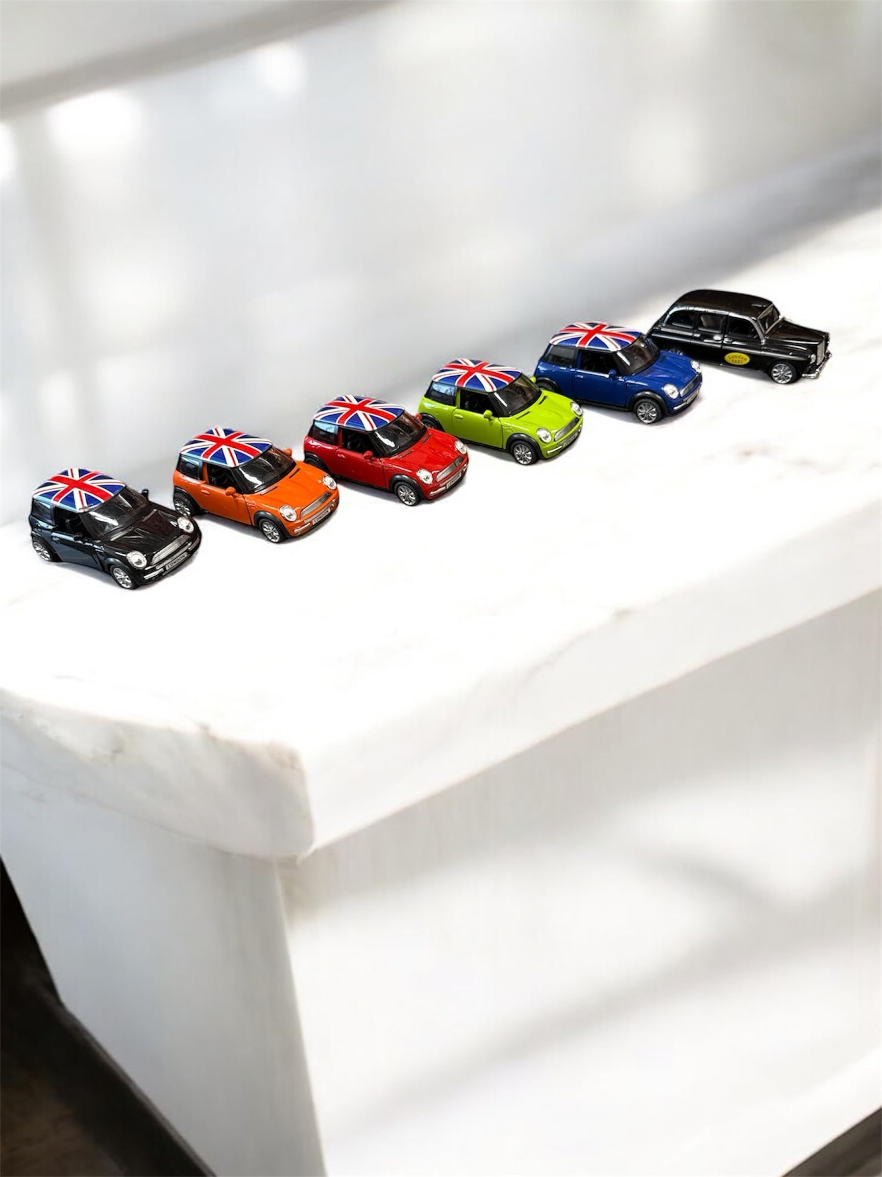 MiniCooper Metal Car With Union Jack Top,London MiniCooper (Red)