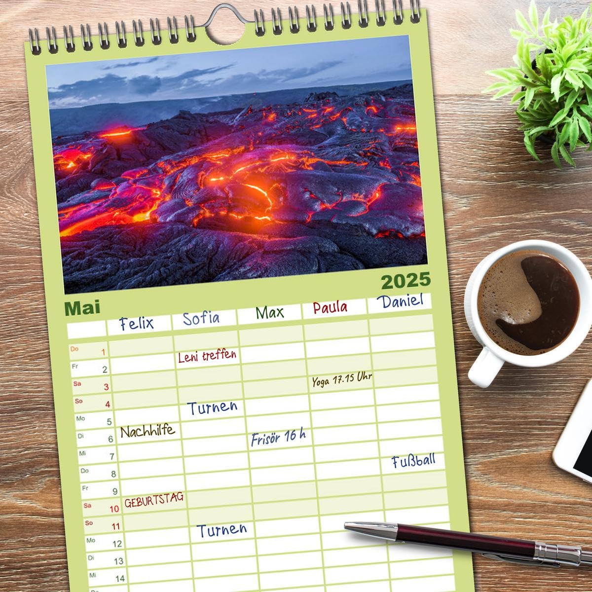 Familienplaner 2025 - Hawaii Traumziel mit 5 Spalten (Wandkalender, 21 cm x 45 cm), CALVENDO: Entdecke die Schönheit von Hawaii mit spektakulären ... so noch nicht gesehen hast. (CALVENDO Orte)