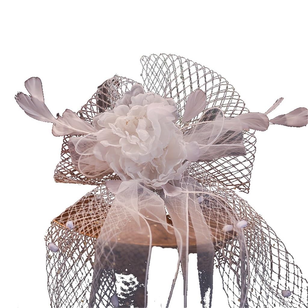Tocado nupcial con plumas ideal para bodas al aire libre y peinados de novia