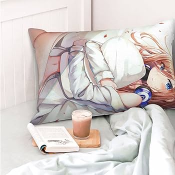 Amazon｜五等分の花嫁 中野三玖 (83) 枕カバー 40cm×60cm まくら