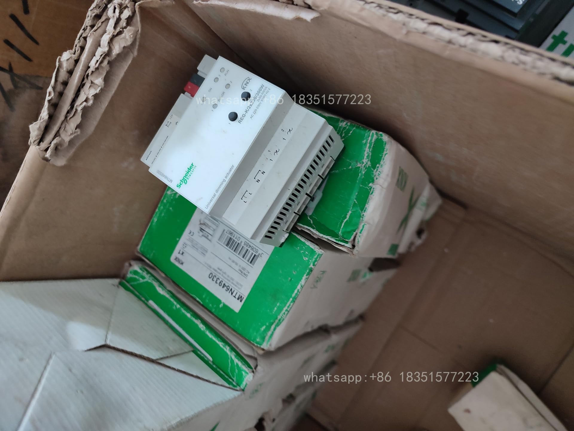 MTN649330 Universal Dimming Actuator