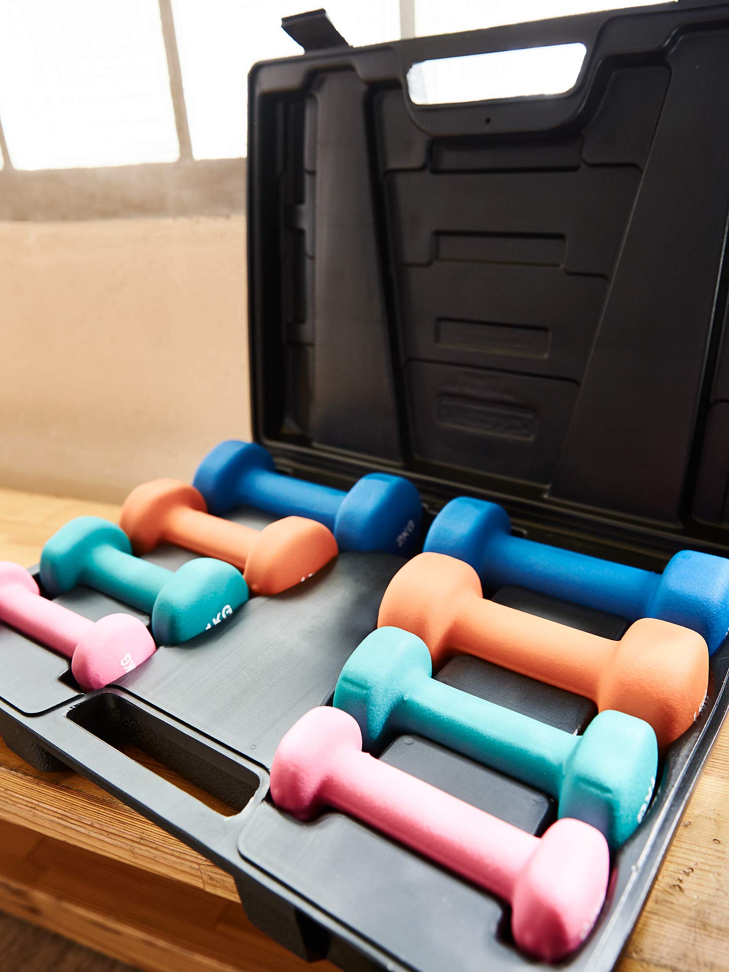 GORILLA SPORTS® Gymnastikhanteln Set 10 kg mit Koffer, Vinyl, rutschfest | 8 Gymnastikhanteln: 2 x 0,5 kg, 2 x 1 kg, 2 x 1,5 kg und 2 x 2 kg; Hantelset, Kurzhanteln Set, Aerobic Dumbbells, Fitness