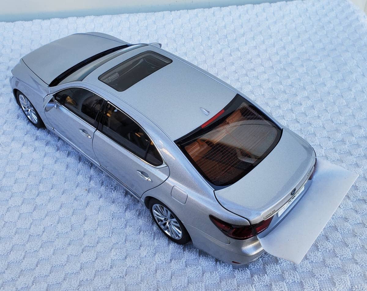 Auto-art オートアート1/18 レクサス LS 600hL 1/18 AUTOart Signature Lexus LS LS600HL (Pearl White) Car