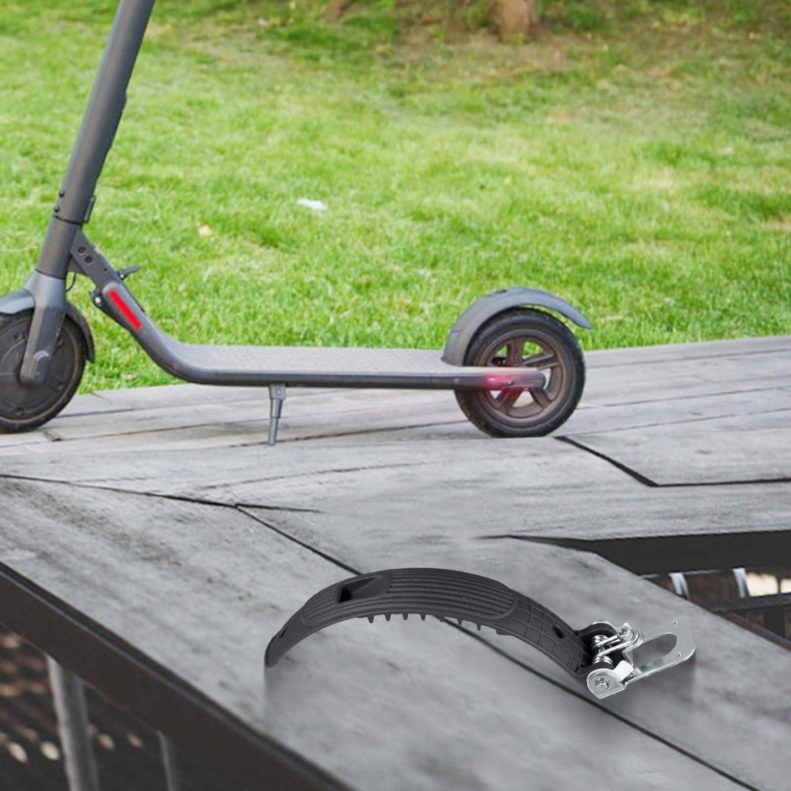 Parafango posteriore scheletro per scooter elettrici Ninebot E25/E45/E22, struttura in ABS e metallo, 23 x 7 cm, nero paraspruzzi (parafango non incluso)