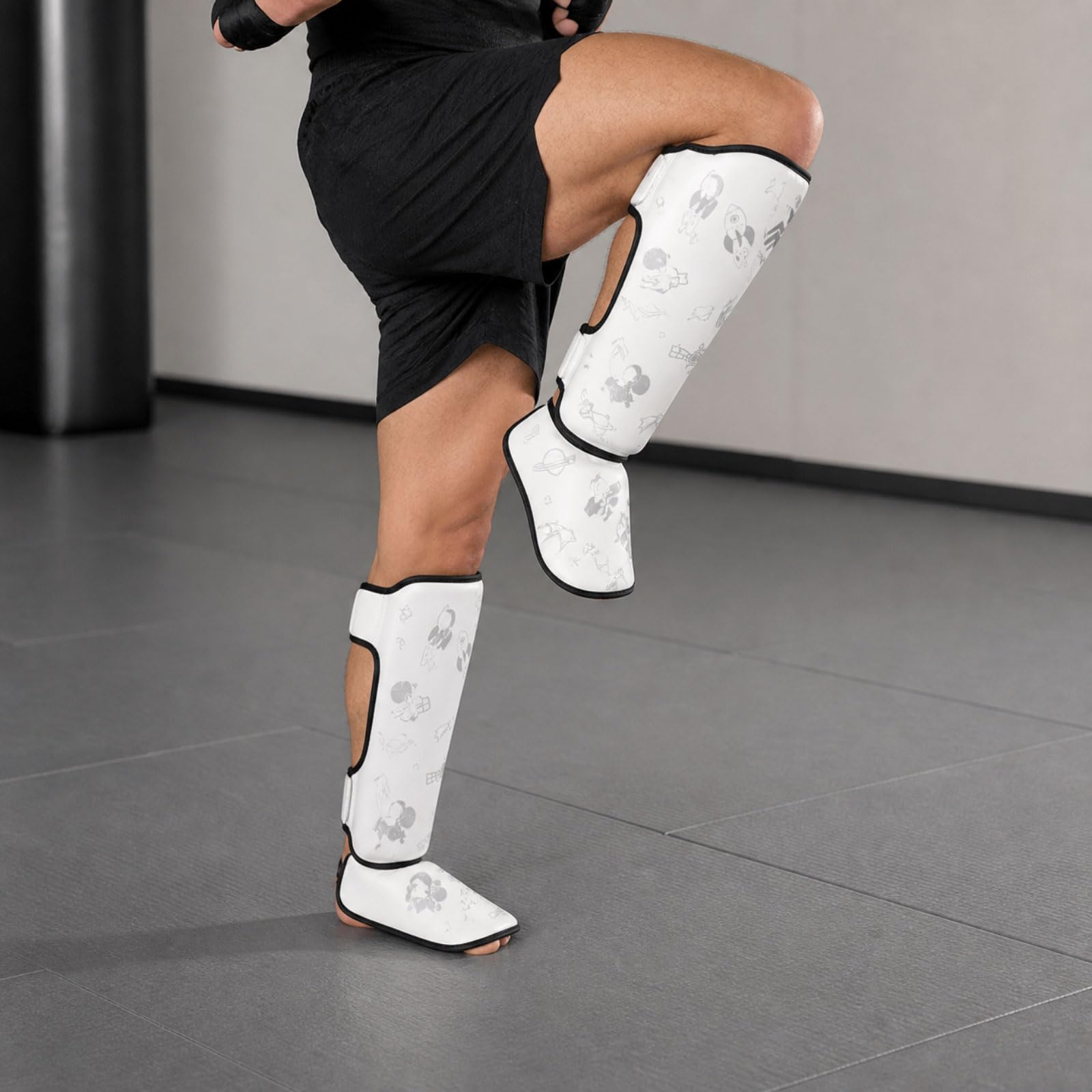 Podkładki ochronne na podbicie nóg, ochraniacze na podbicie goleni, regulowane, bezpieczne dopasowanie, wygodne, do boksu, taekwondo, muay thai, kickboxingu, sportów walki, karate i codziennego