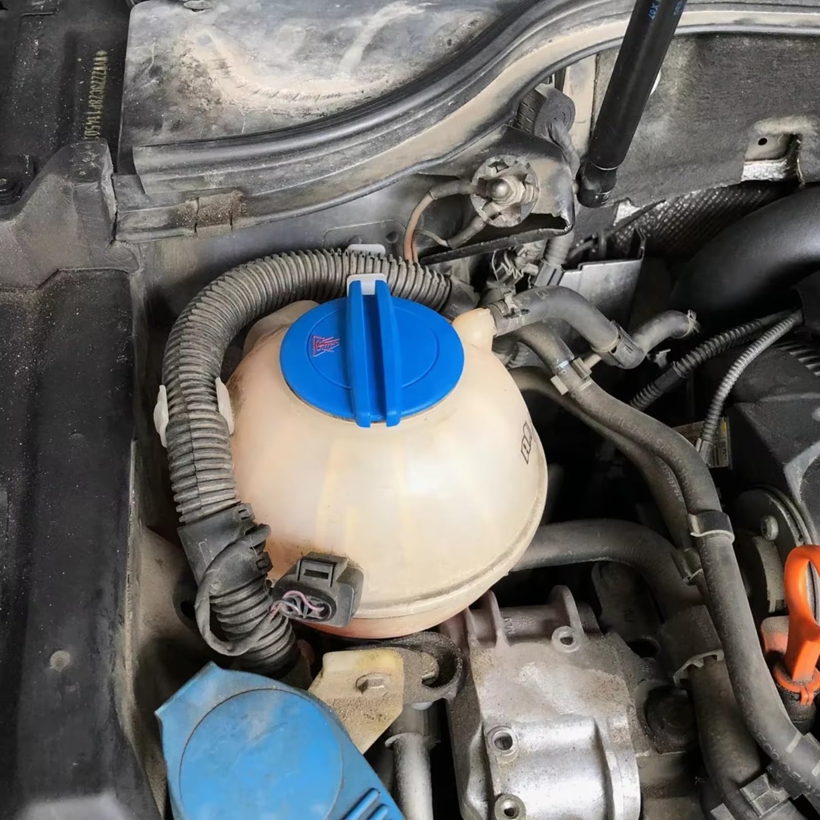 Compatible con VW Scirocco 2009 2010 2011 2012 2013-2018 3B0121321 Tapa del depósito de expansión Depósito de radiador
