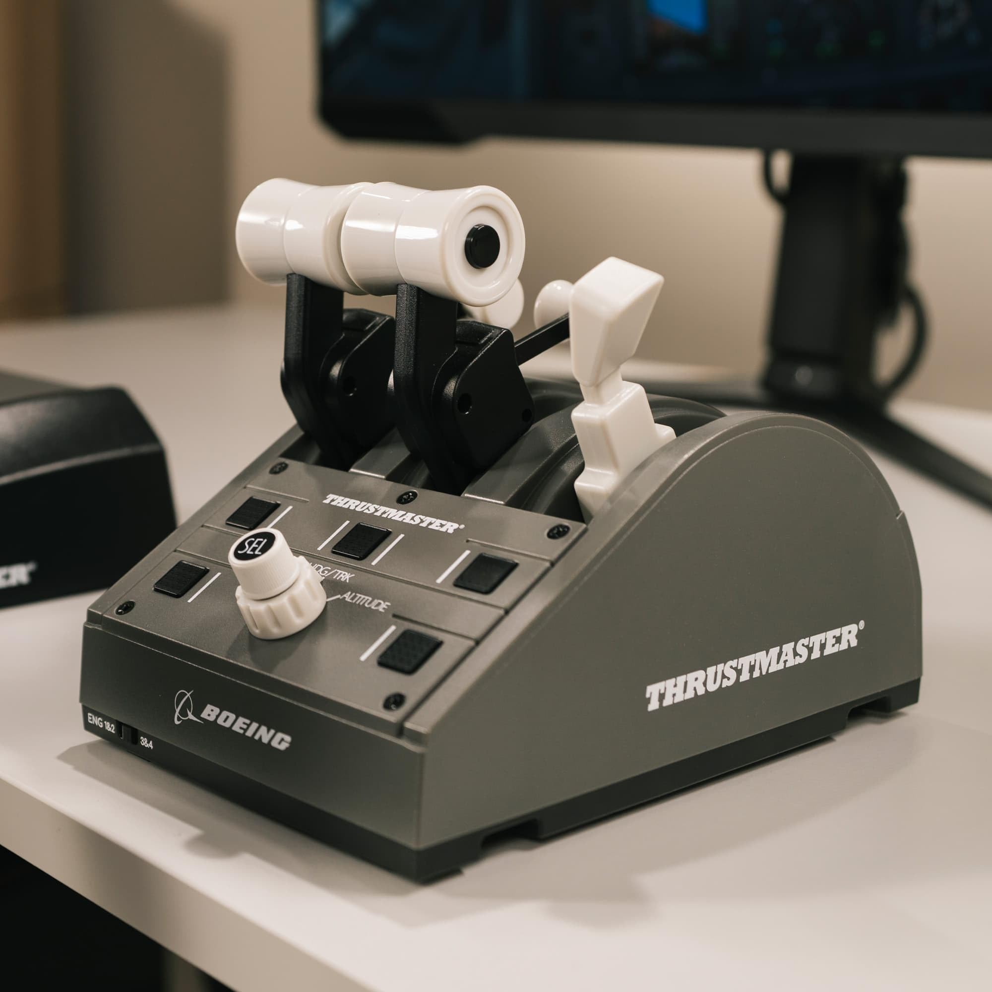Amazon.com: Thrustmaster TCA Quadrant Boeing Edition – Throttle