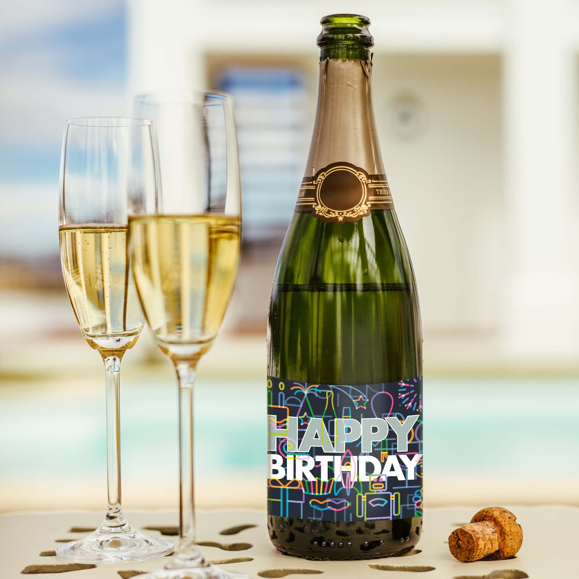 Lineo Etichetta per Bottiglia di Compleanno 2 Pezzi; Etichetta Happy Birthday per Bottiglie di Champagne e Vino, autoadesiva; Regalo di Compleanno per Uomini e Donne (Happy Birthday)