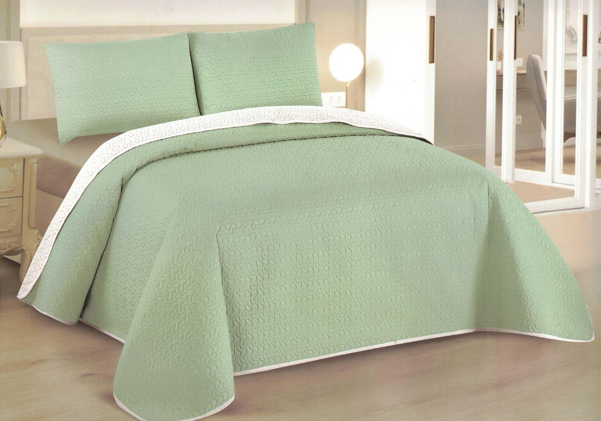 BESCH Colcha Boutis para Primavera y Verano Bicolor Reversible Liso de Color Verde + 2 Funda Cojin 50x70 cm | Colcha Ligera Fina Entretiempo (Cama 150, 240x260cm)