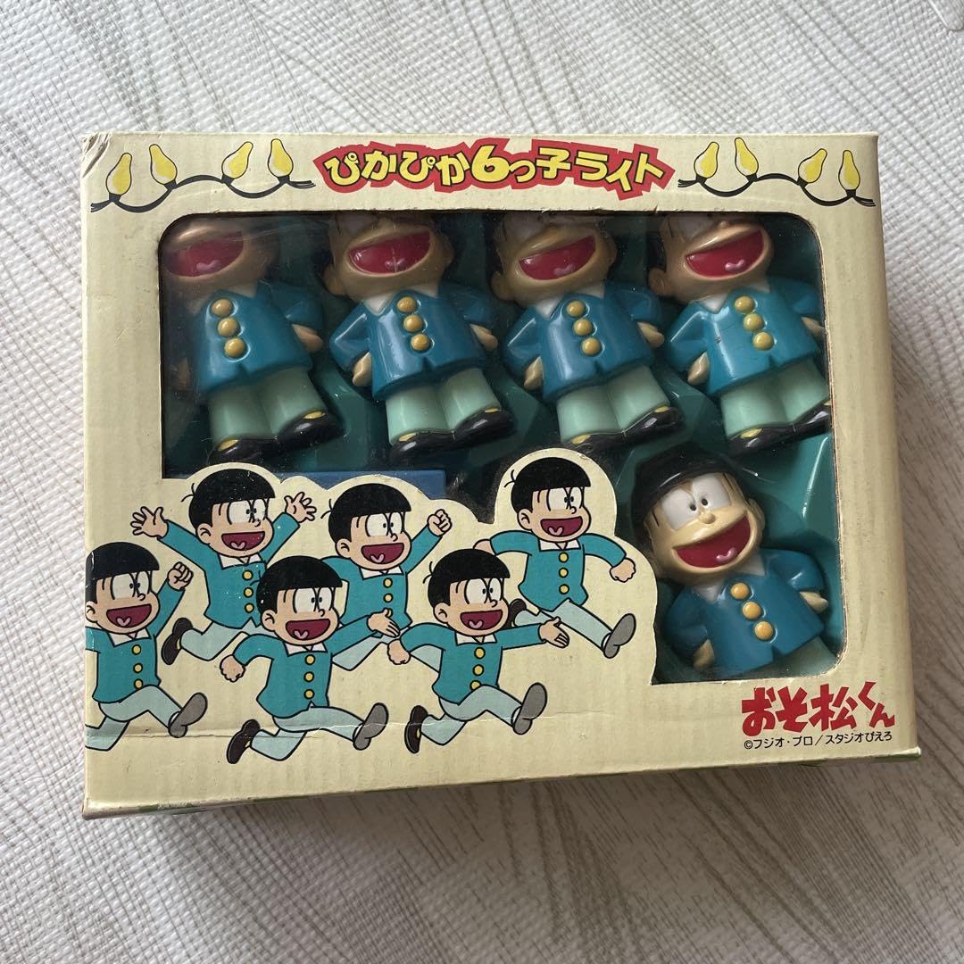 Amazon.co.jp: おそ松くんぴかぴか6つ子ライト LD3ULL34 : おもちゃ