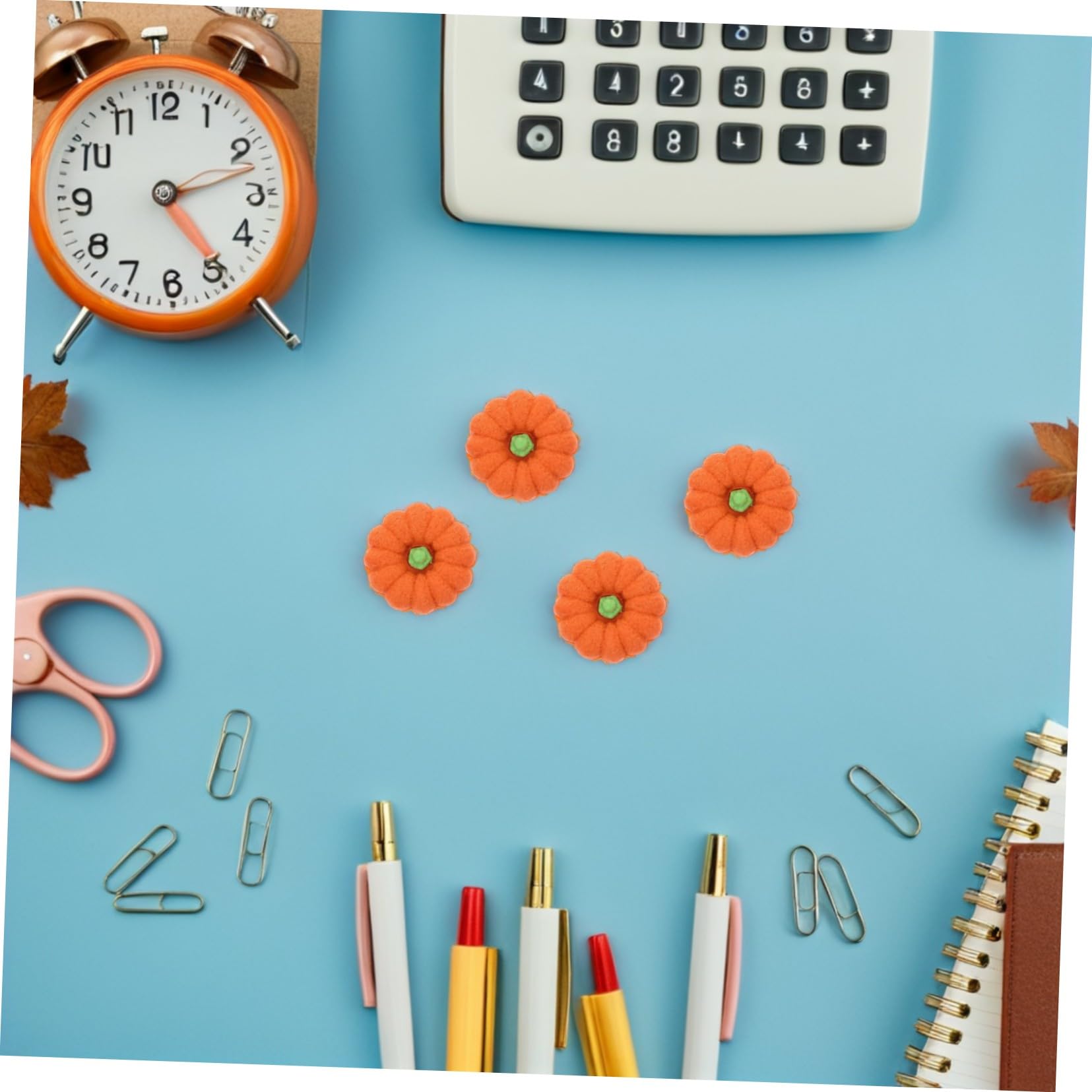 BESTonZON 80 Stück Teiliges Kürbis Radiergummi Mini Radierer für Herbst Halloween Partygeschenke Klassenzimmer Lehrer Belohnung Schulbedarf Orange