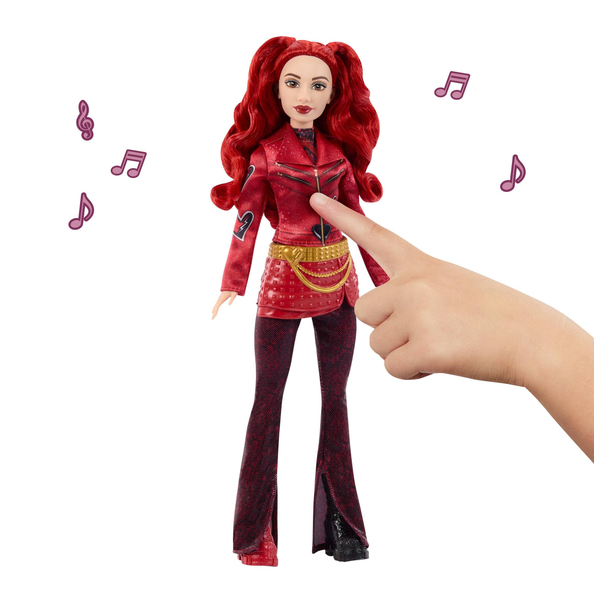 Mattel Disney Descendants: Wicked Wonderland - Red la Ribelle Reale, bambola cantante con abito ispirato al film, premendo sul busto canta "Perfect Princess" in inglese, JMP52 | La bambola canta “Perfect Princess” in inglese e indossa il suo outfit iconi