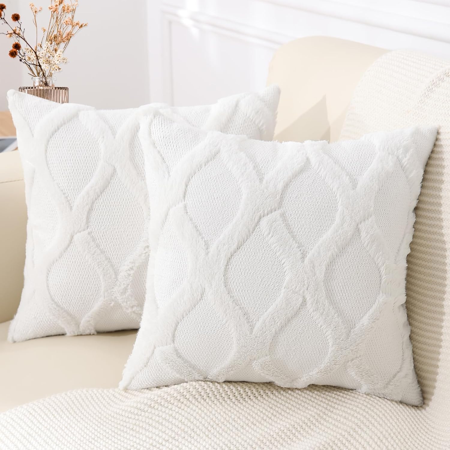 decorUhome Spring Throw Pillow Covers 18×18 Inch Set of 2, Soft Plush Faux Fur Wool Cream White Couch Pillow Covers, Decorative Neutral Pillow Cases for Bed Sofa Living Room Home Decor