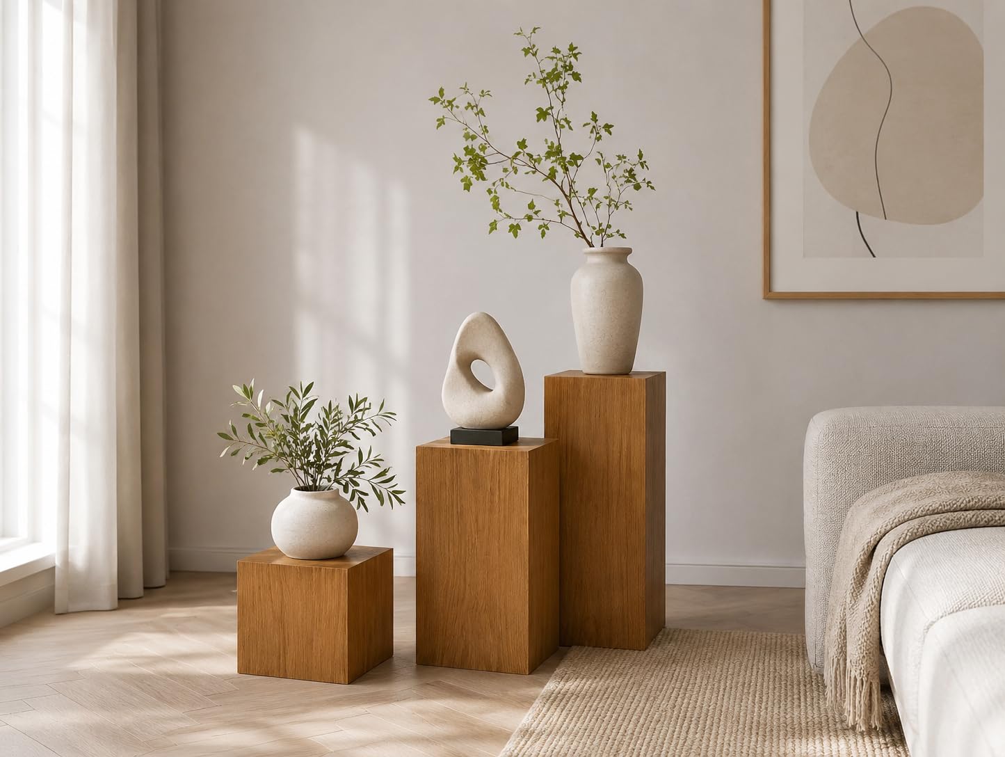 Pedestal madera. Acabado Roble claro mate. Varias medidas. (20*20*40 cms)