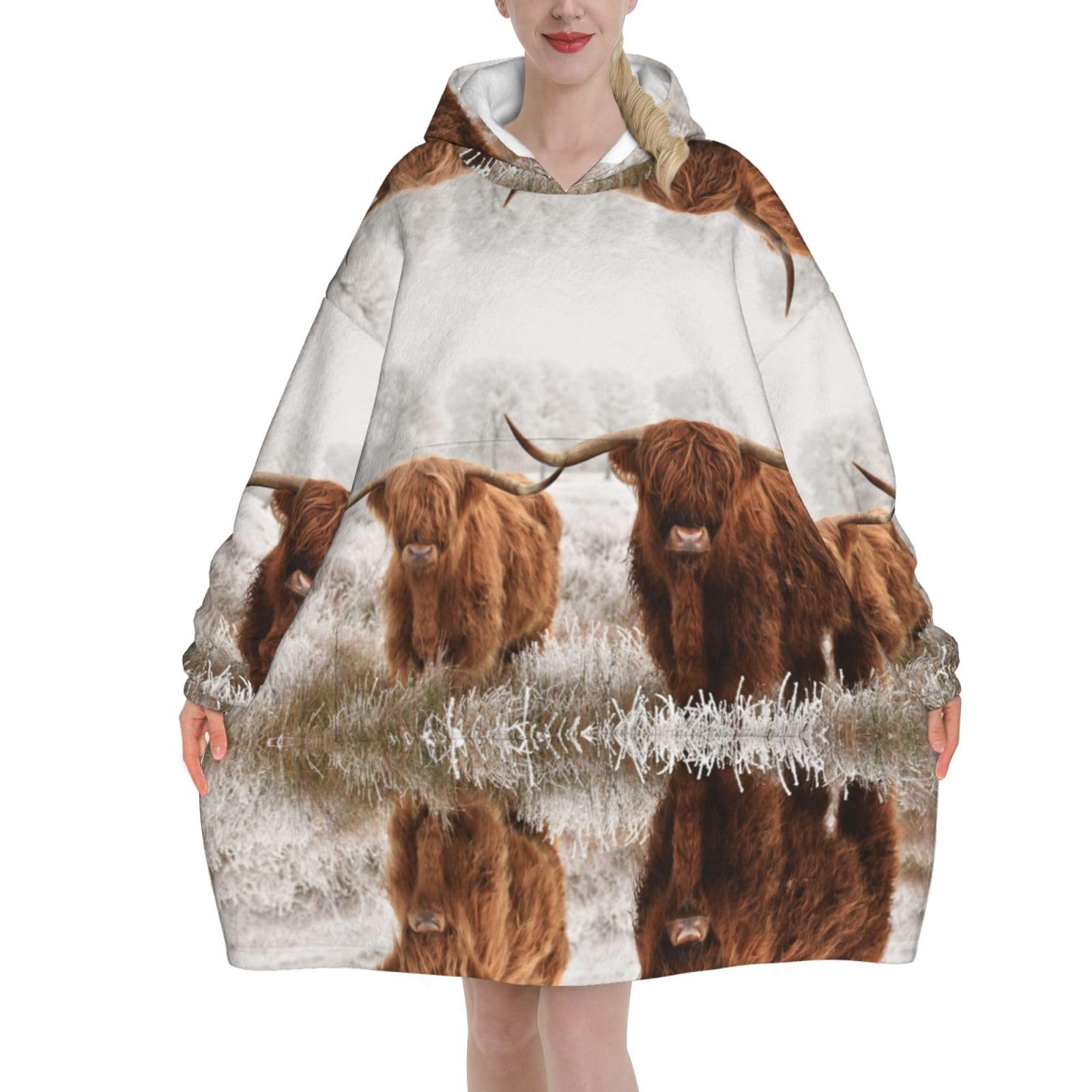 Couverture à capuche oversize vache écossaise pour vos soirées cocooning - 8