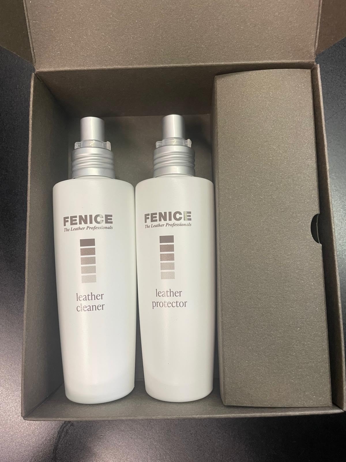 Genérico Fenice Mantenimiento y Limpiador de Cuero y Piel | Crema Hidratante De Cuero para Sofá Bolsa Coche Asiento Silla Montura Zapato Ropa Cinturón Bolso