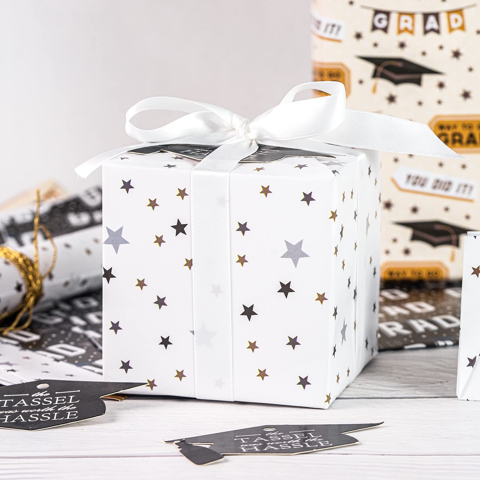 Snapklik.com : LeZakaa Graduation Wrapping Paper Sheet - 12 Sheet