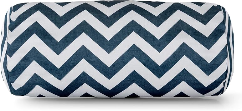 وسادة دعم مستديرة داخلية / خارجية من Majestic Home Goods Navy Chevron مقاس 18.5 بوصة L x 8 بوصة W x 8 بوصة H