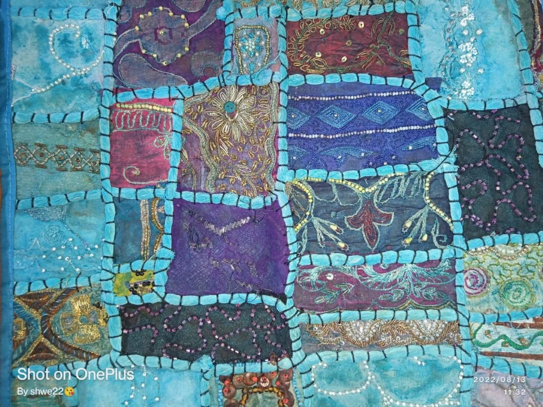 Housse de coussin 40x40 et 45x45 : lot brodé avec perles pour décoration de lit et salon moderne
