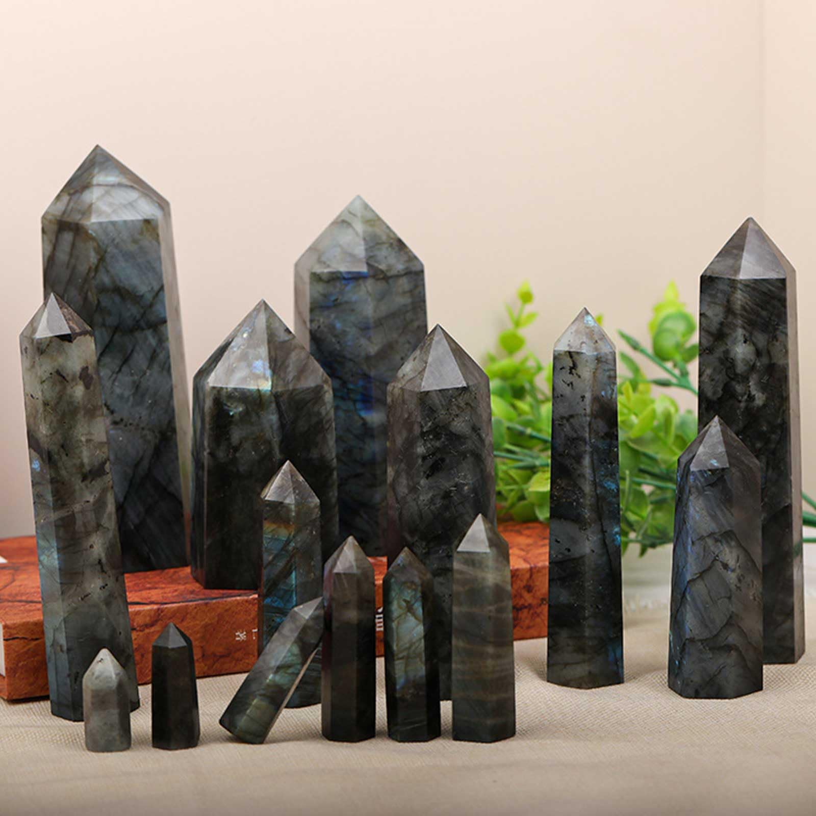 3 Pezzi di Bacchette di Pietra di Luna Grigia Torri di Cristallo | Pietra curativa naturale appuntita Reiki levigata Energia Meditazione Chakra Decorazione per la casa Regalo