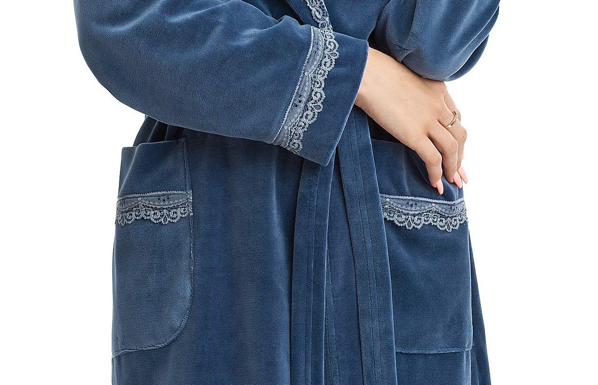 LEVERIE elegante e moderno accappatoio da donna in velluto, con cintura, tasche, eventualmente con cerniera e cappuccio, made in EU