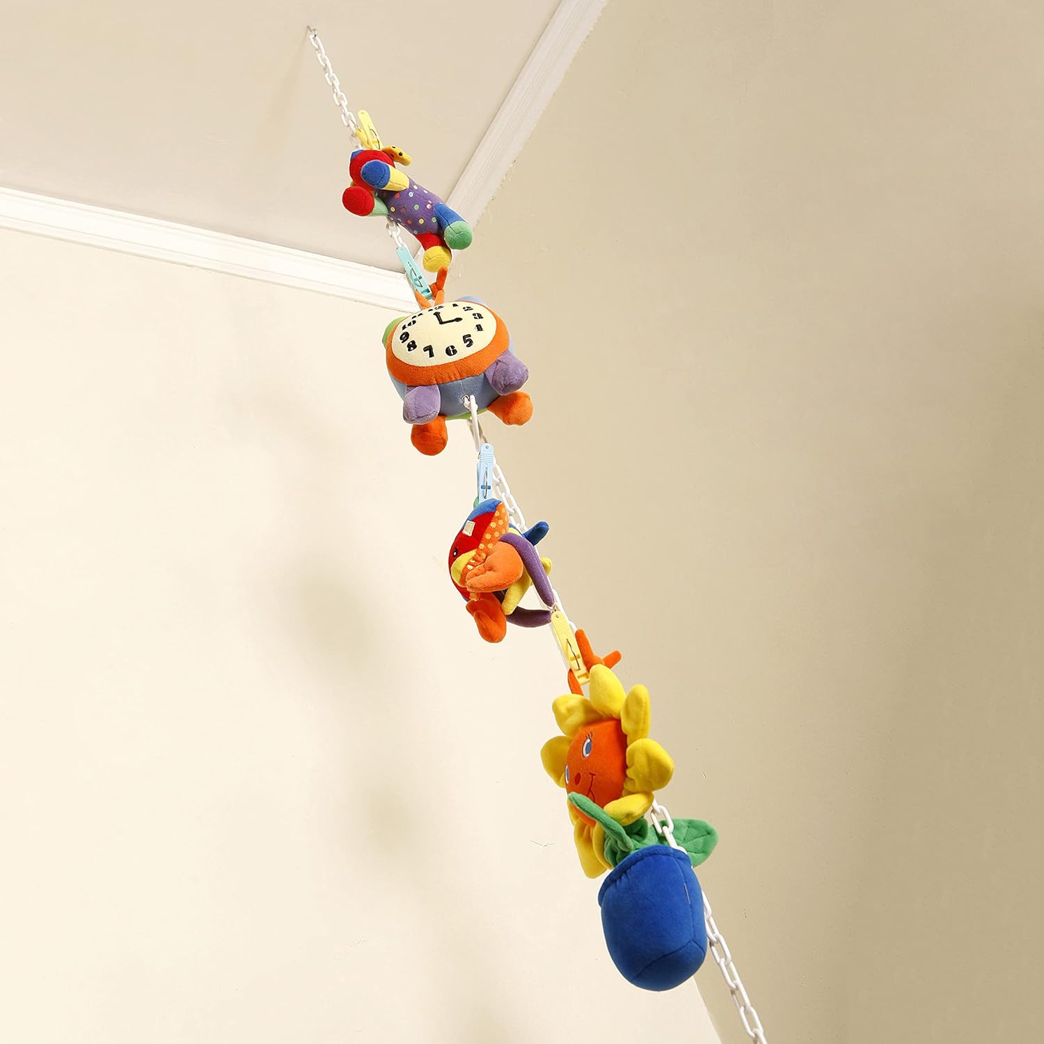 Dreambaby Toy Chain Organizer with Clips - Baby Plush Holder - Model L692