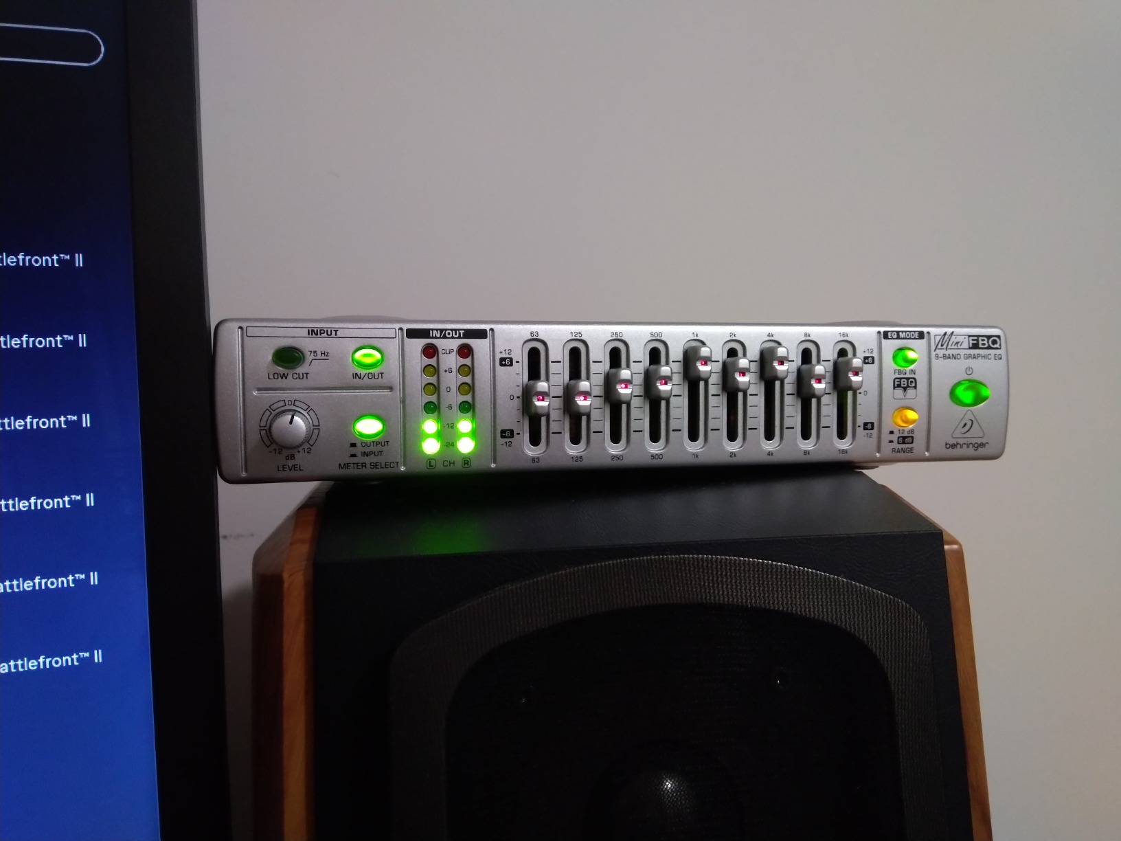 Behringer MINIFBQ FBQ800 9Band Graphic Equalizer with