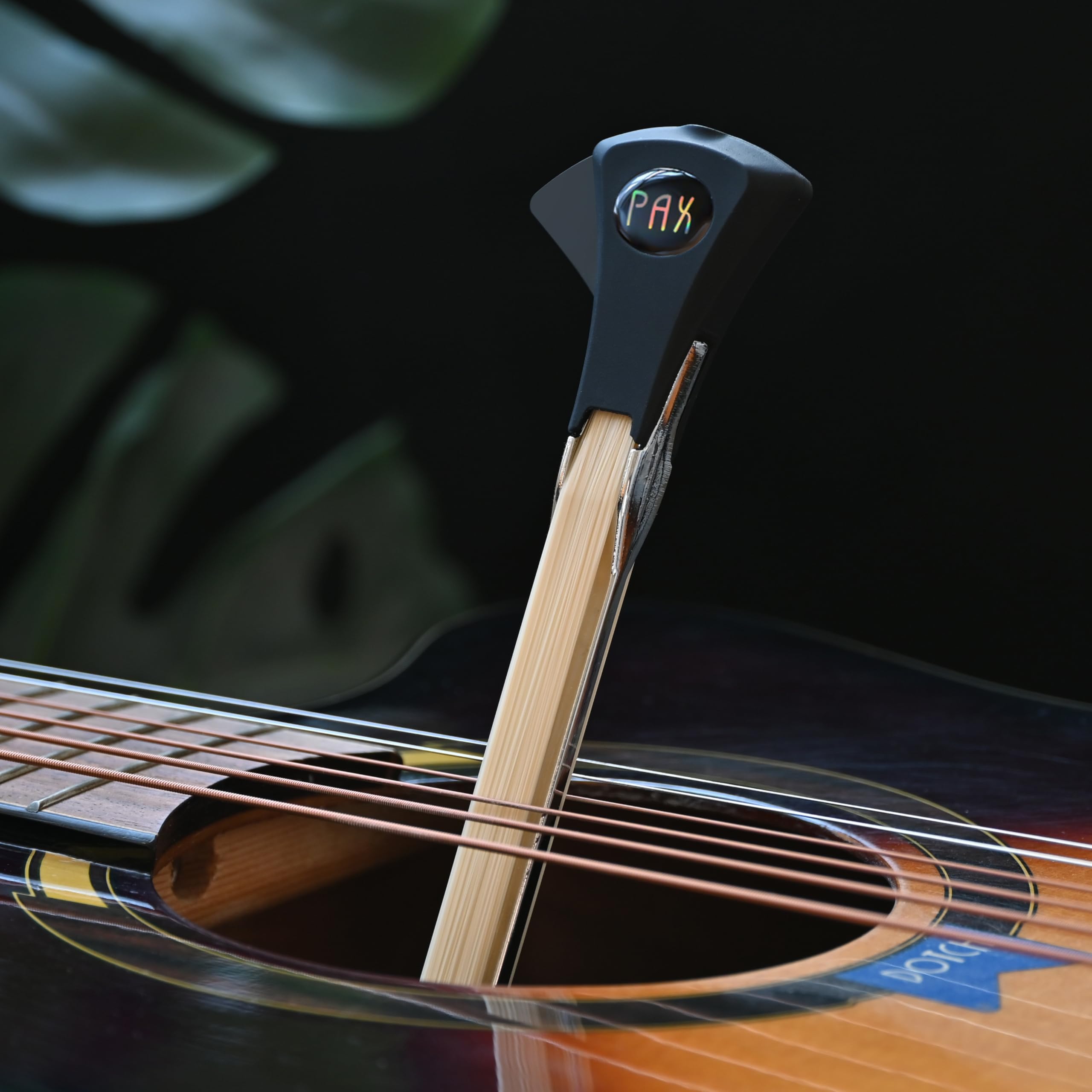Łuk gitarowy, 2 w 1 do gitary, do tworzenia dźwięków przypominających wiolonczelę i skrzypce, dwustronne akcesorium, narzędzie do ukłonowania i wyrywania strun, akcesoria przenośne i świetny prezent