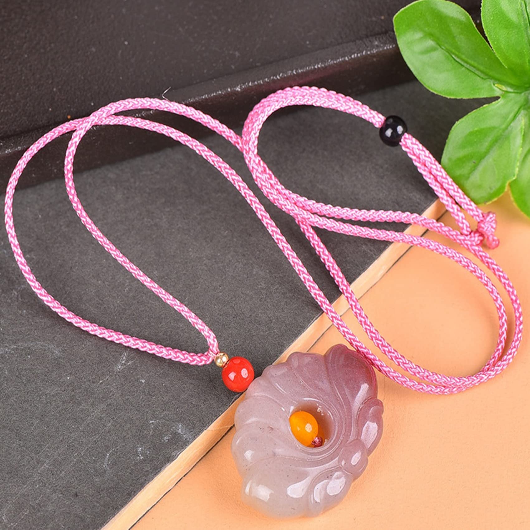 Amazon.co.jp: 天然辰砂ペンダント 風水ネックレス Hetian Jade Jinsi