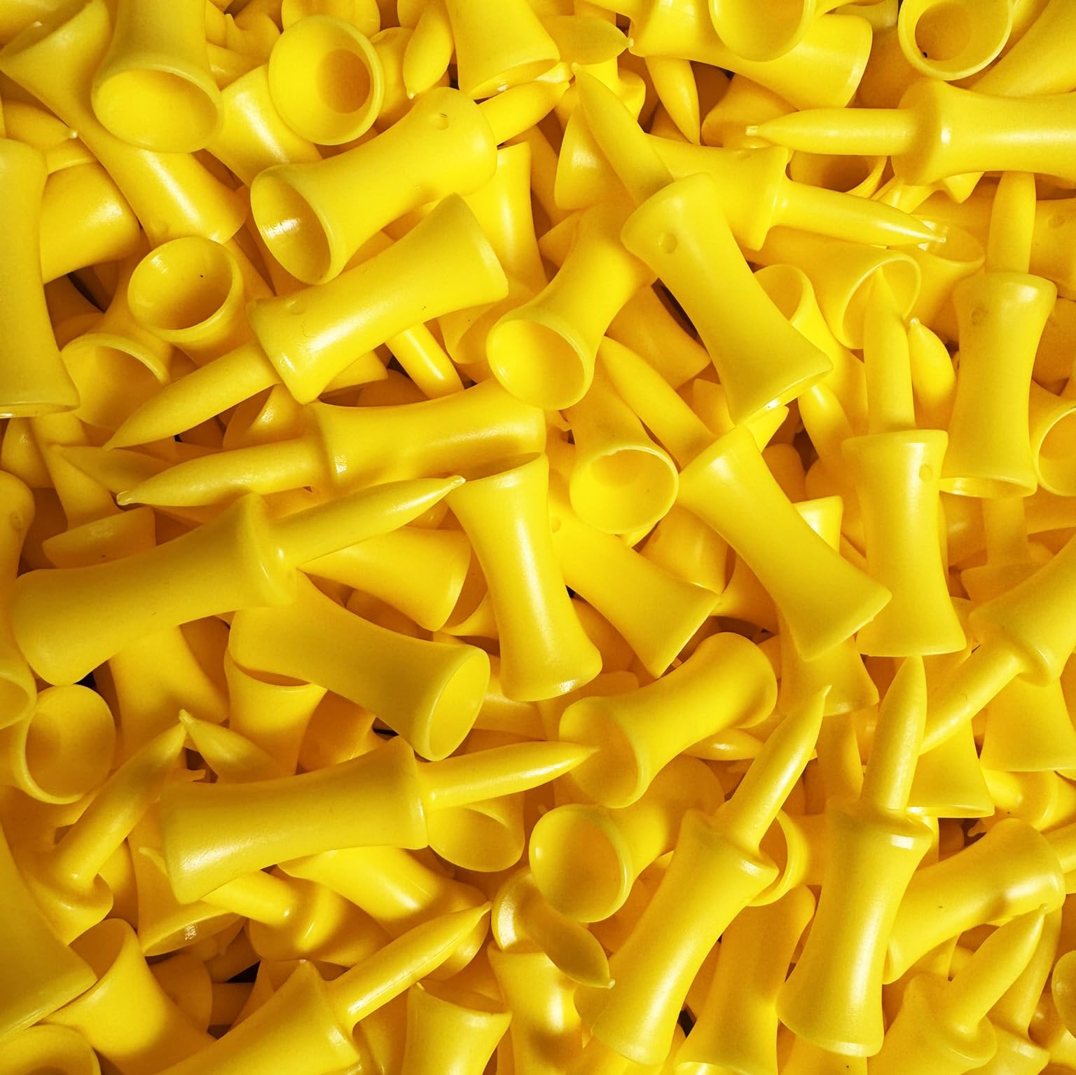 Tour Fit Castle Golf Tees | Durable Plastic Stepped Tees Colours | Packs of 50, 100 or 200 | Consistent Tee Height (50, Yellow-1.75" (45mm))