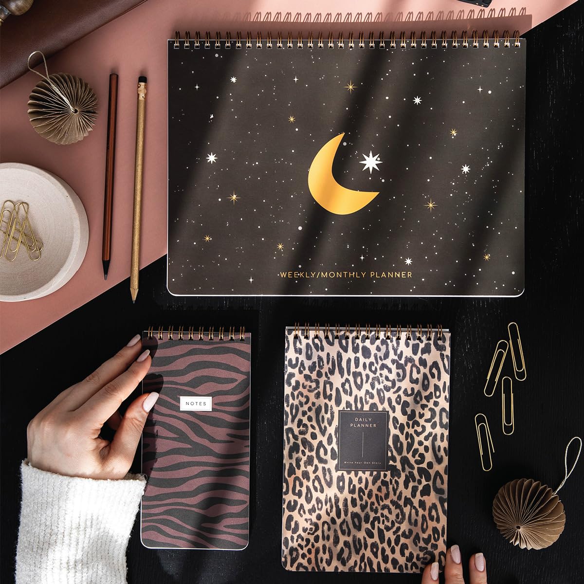 PAPERORA A4 Haftalık Ve Günlük 3’lü Masaüstü Süresiz Planlayıcı Set – Leopar
